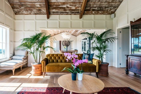 The Lodge At Mudbrick - Accommodation New Zealand 0