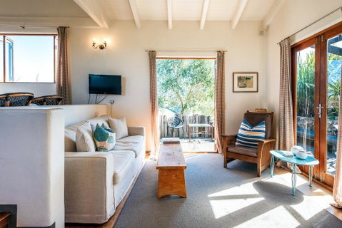 The Loft At Cypress Ridge Estate - Accommodation New Zealand 2