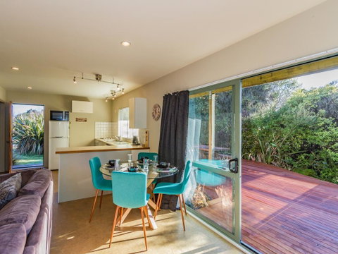 The Miharo Lodge - Rangataua Holiday Home - Accommodation New Zealand 3