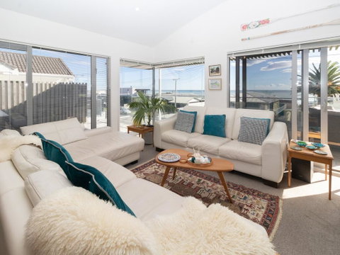 THE OCEAN OUTLOOK - PURE LUXURY - Accommodation New Zealand 2