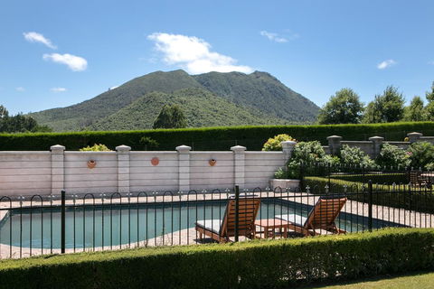 The Pillars Retreat - Accommodation New Zealand 1