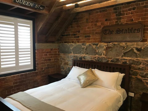 The Stables Dunedin - Accommodation New Zealand 1