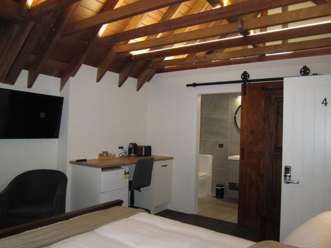 The Stables Dunedin - Accommodation New Zealand 3