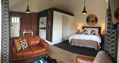 The Studio At Northfield - Accommodation New Zealand 2