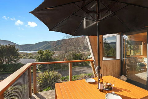 The Tin Shed - Havelock Holiday Home - Accommodation New Zealand 2