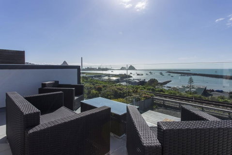 THE WATERFRONT ESCAPE - Accommodation New Zealand 0