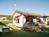 Timeout Cottage - Waimarama Holiday Home