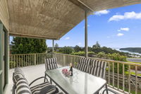 Tirairaka Lookout - Okiato Holiday Home