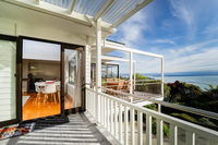 Tiro Moana Sea Views