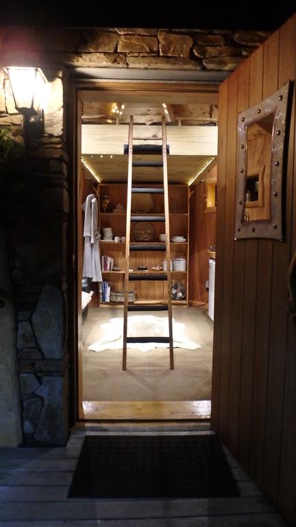 Tree House Lodge Bed & Breakfast - Accommodation New Zealand 3