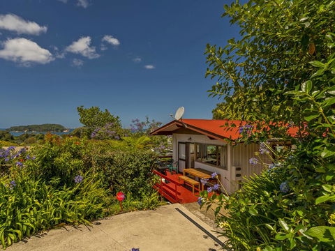 Treetop Bach - Hahei Bach - Accommodation New Zealand 2