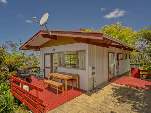 Treetop Bach - Hahei Bach - Accommodation New Zealand 3
