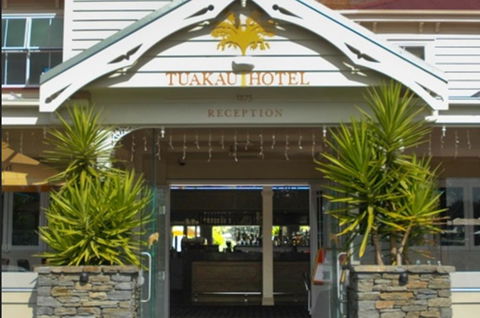 Tuakau Hotel - Accommodation New Zealand 3
