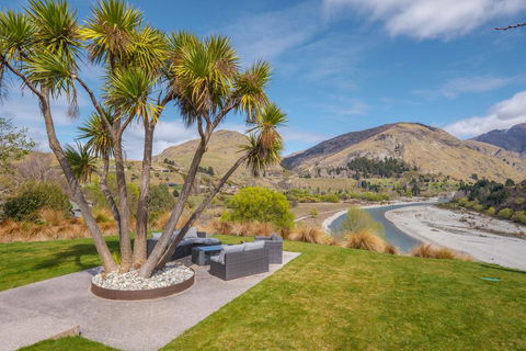 Tuckers Beach Hideaway - Accommodation New Zealand 0