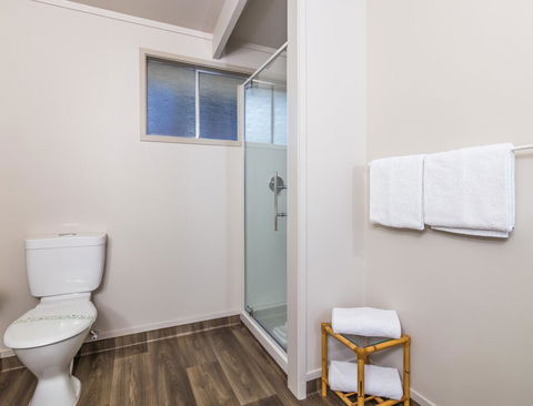 Twin Peaks Lakeside Inn - Accommodation New Zealand 1
