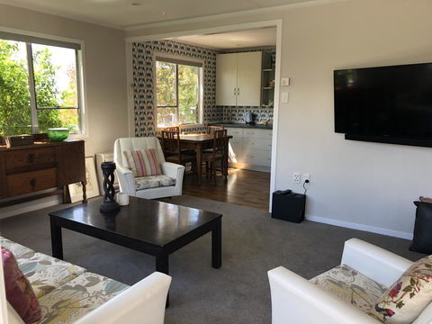 Twizel - Retro In The Centre Of Town - Accommodation New Zealand 1