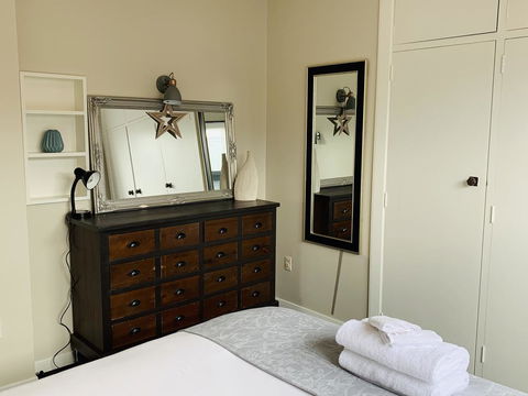Uptown City Haven - Accommodation New Zealand 1