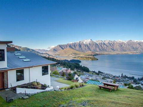 Vanda Heights - Queenstown Luxury Accommodation - Accommodation New Zealand 1