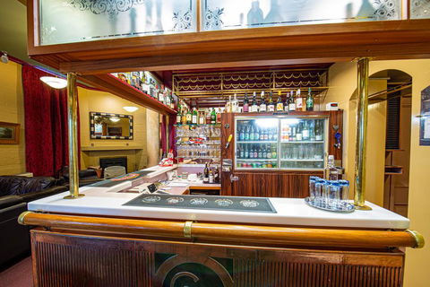Victoria Railway Hotel - Accommodation New Zealand 1