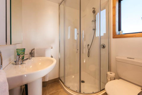 Villa 17 - Waiheke Holiday Home - Accommodation New Zealand 2