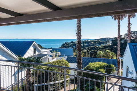 Villa 17 - Waiheke Holiday Home - Accommodation New Zealand 1