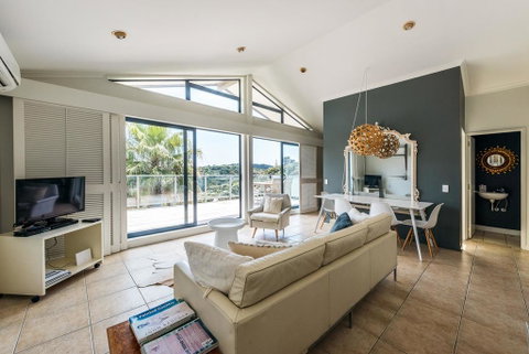 Villa Blanc 2, Palm Beach - Accommodation New Zealand 2