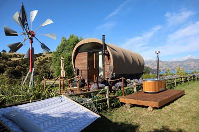 Wagon Stay At French Farm