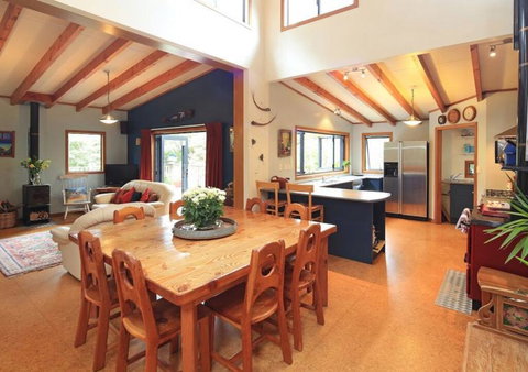 Waiheke Escape - Accommodation New Zealand 2