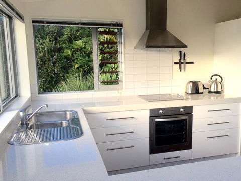 Waiheke Island Oneroa - Accommodation New Zealand 2