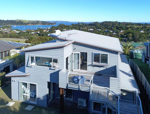 Wainui - Accommodation New Zealand 1