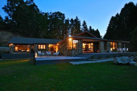 Waiorau Homestead - Accommodation New Zealand 0