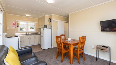 Waitangi Beach Unit B - Accommodation New Zealand 3