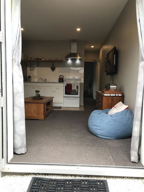 Walnut Creek Studio - Accommodation New Zealand 3