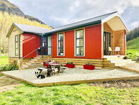 Walter Peak Farm Stay special promo includes the Earnslaw cruise