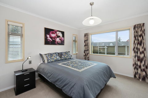 Wapiti - Turangi Holiday Home - Accommodation New Zealand 2