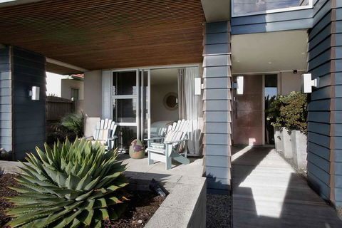 Waterfront Boutique Accommodation - Accommodation New Zealand 3