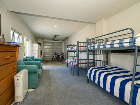 Waterways Wonder - Pauanui Holiday Home - Accommodation New Zealand 2