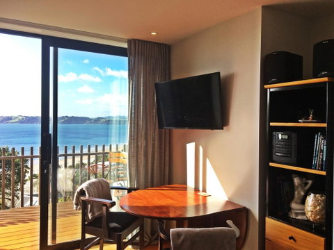Wave Song - Waiheke Escapes - Accommodation New Zealand 3