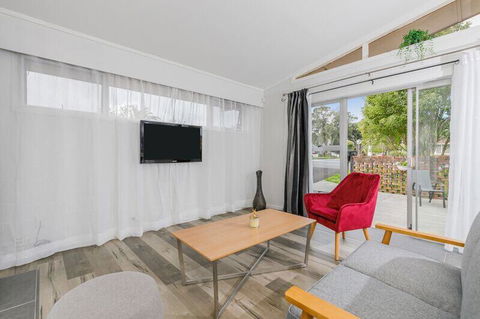 Wendyâ€™s - Accommodation New Zealand 0