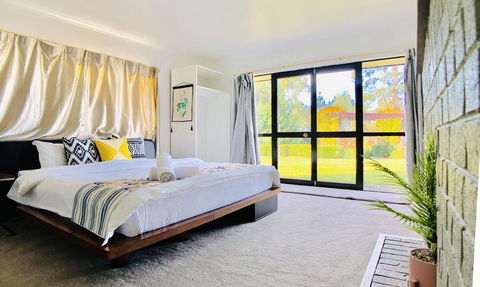 Westminster Holiday Home - Accommodation New Zealand 2