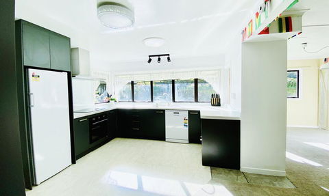 Westminster Holiday Home - Accommodation New Zealand 3