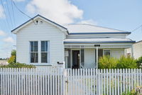 Westshore Haven - Napier Holiday Home