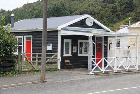 Whanga Butcher Shop - Accommodation New Zealand 1
