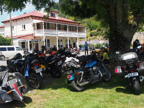 Whangamomona Hotel - Accommodation New Zealand 2