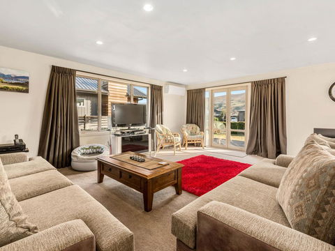 Whare Koa - Queenstown Holiday Home - Accommodation New Zealand 2