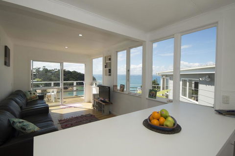 What A View View - Whatuwhiwhi Holiday Home - Accommodation New Zealand 3