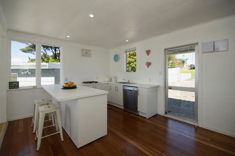What A View View - Whatuwhiwhi Holiday Home - Accommodation New Zealand 2