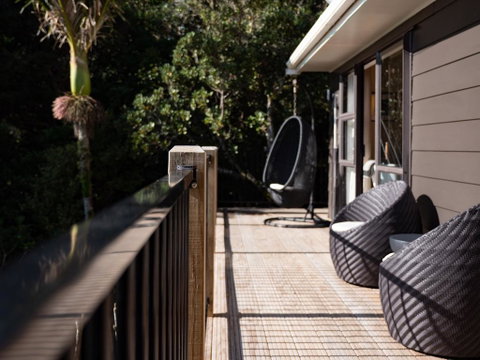 Whisper Cottage - Accommodation New Zealand 0