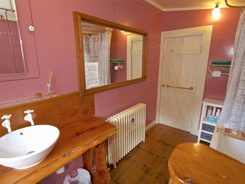 Winterfell - Horopito Holiday Home - Accommodation New Zealand 1