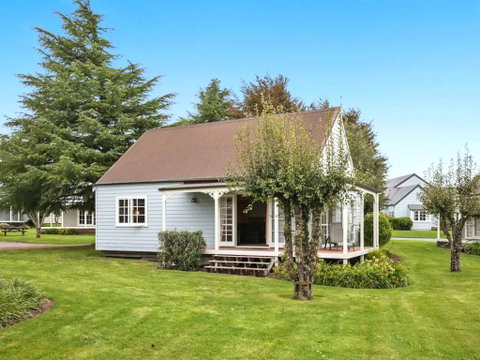 Wonderful 2BR Cottage Nr Huka Falls W Aircons - Accommodation New Zealand 1